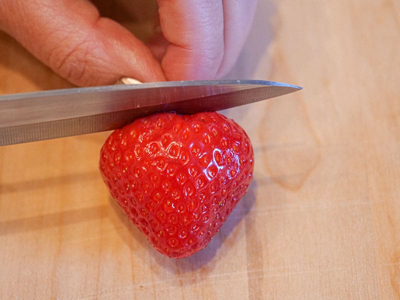 Hulling strawberries