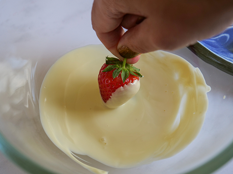 How Long Do Chocolate Covered Strawberries Last