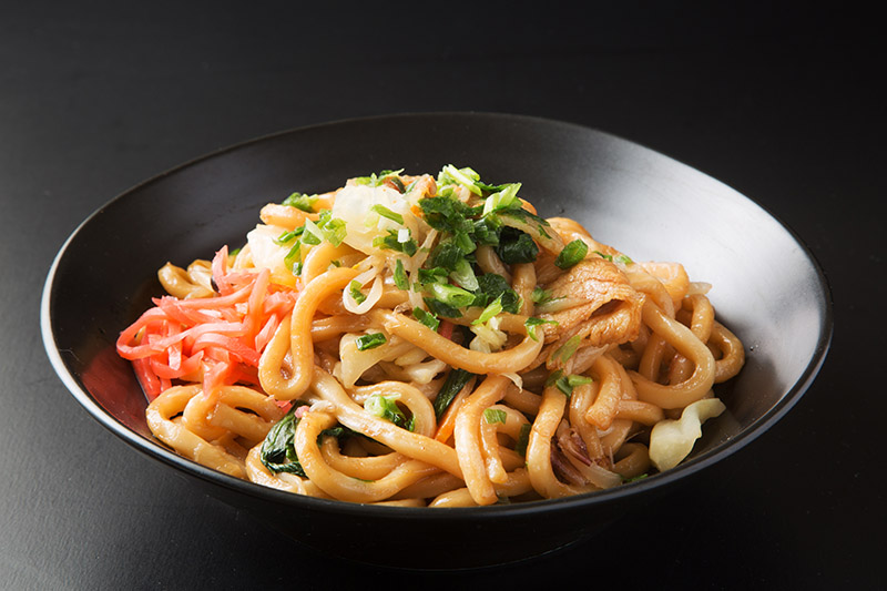 Fried udon noodles